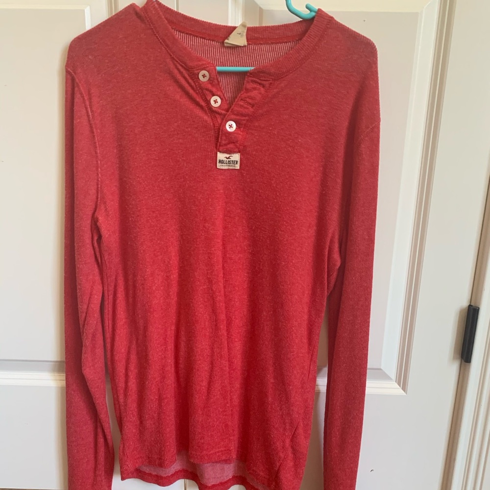 Men’s Hollister button up T-shirt